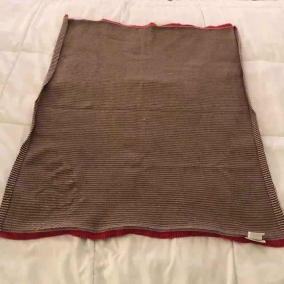 Pottery Barn kids 💯 cotton striped baby blanket with 🎅 Santa Claus brown khaki - Picture 7 of 8